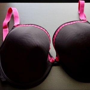 Black with pink lace Cleo molded bra